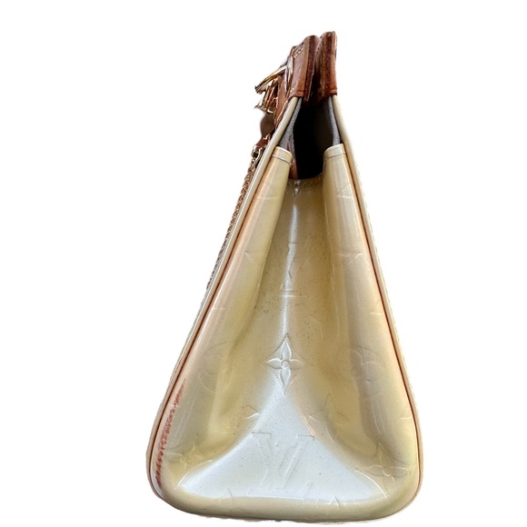 Louis Vuitton Roxbury Drive Perle Vernis Handbag - Picture 15 of 16